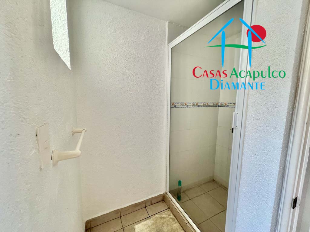 Brisas Diamante T2 119 - Baño completo 2